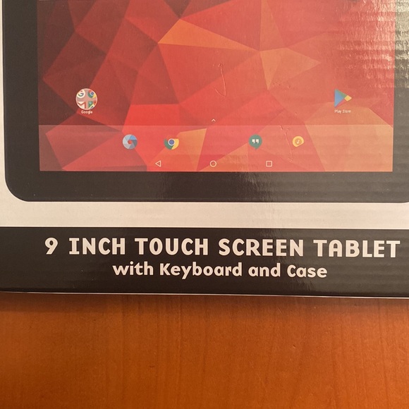 9 INCH TOUCH SCREEN TABLET - Picture 3 of 7